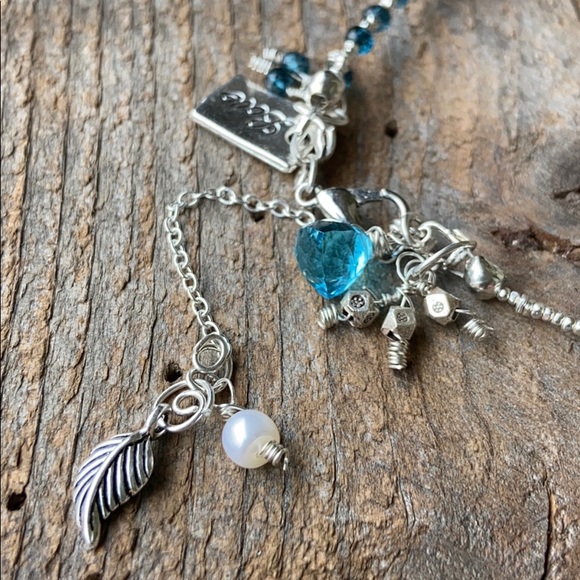 SILVER and TOPAZ Bracelet - Picture 6 of 8